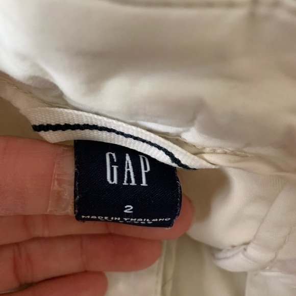 Old Navy Shorts- Sz 2 - Picture 10 of 10